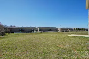2034 Wexford Way, Statesville, NC 28625 - Photo 23