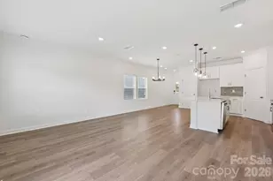 8236 Hidden Spgs Trl, Charlotte, NC 28216 - Photo 5