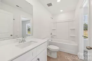 8236 Hidden Spgs Trl, Charlotte, NC 28216 - Photo 13