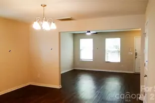 10738 Derryrush Dr, Charlotte, NC 28213 - Photo 5
