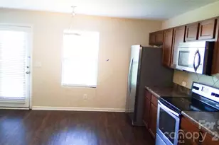 10738 Derryrush Dr, Charlotte, NC 28213 - Photo 7