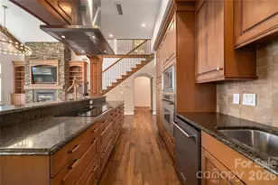 4 Chimney Crest Dr, Asheville, NC 28806 - Photo 17