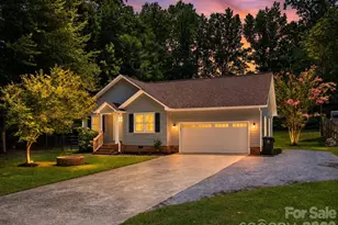 806 Costner St, Lowell, NC 28098 - Photo 1