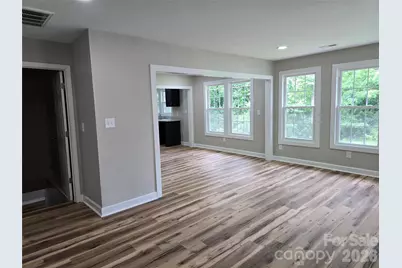 2115 Newton Drive, Statesville, NC 28677 - Photo 7
