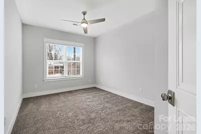 2305 Sanders Avenue, Charlotte, NC 28216 - Photo 27