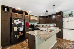 36 Woodrat Dr, Burnsville, NC 28714 - Photo 11