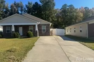 939 Matthews School Rd, Matthews, NC 28105 - Photo 1