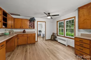 689 S Trade St, Tryon, NC 28782 - Photo 7
