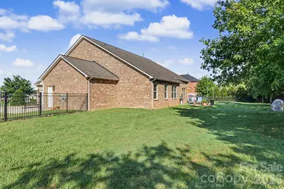 2117 Belle Regal Circle, Rock Hill, SC 29732 - Photo 47