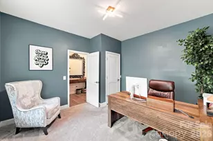 2902 Oakdale Rd, Charlotte, NC 28216 - Photo 5