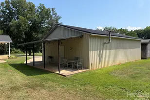 917 W Pine St, Blacksburg, SC 29702 - Photo 23