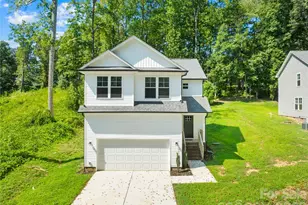 242 Valleybrook Ln, Troutman, NC 28166 - Photo 1
