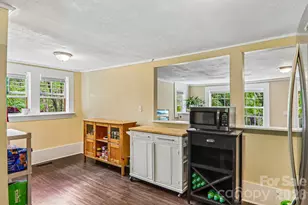 418 Sharptown Rd, Canton, NC 28716 - Photo 25