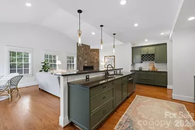 1815 Dearmon Drive, Charlotte, NC 28205 - Photo 3