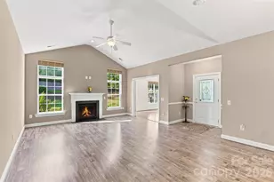 3225 Abbey Walk Ln, Matthews, NC 28105 - Photo 9