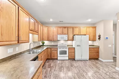 3225 Abbey Walk Lane, Matthews, NC 28105 - Photo 15