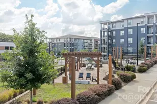 305 Prine Pl, Charlotte, NC 28213 - Photo 17