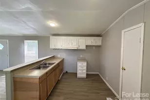 306 Huffstetler Rd, Gastonia, NC 28056 - Photo 5