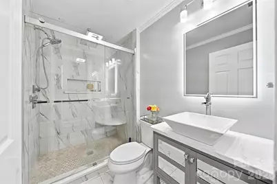 100 30th Avenue NW, Hickory, NC 28601 - Photo 13