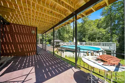 100 30th Avenue NW, Hickory, NC 28601 - Photo 21