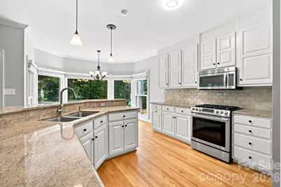 3726 Ashford Leigh Court, Charlotte, NC 28269 - Photo 11