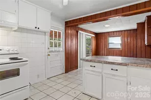 17 Edgewood View Ln, Winston Salem, NC 27127 - Photo 7