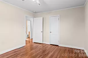 17 Edgewood View Ln, Winston Salem, NC 27127 - Photo 13