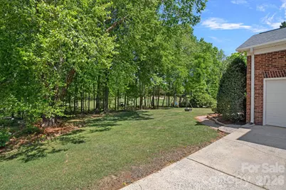 2401 Flagstick Drive, Matthews, NC 28104 - Photo 35