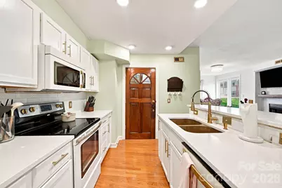 718 W Trade Street #808, Charlotte, NC 28202 - Photo 7