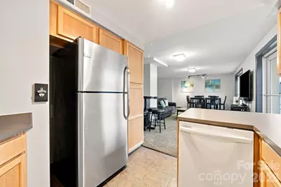 718 W Trade Street #808, Charlotte, NC 28202 - Photo 43