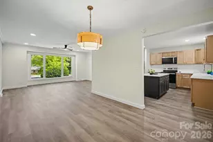 5324 Cheval Pl, Charlotte, NC 28205 - Photo 3