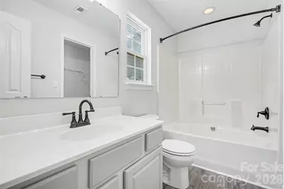10424 Green Hedge Avenue, Charlotte, NC 28269 - Photo 13