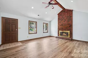 7225 McTeal Pl, Charlotte, NC 28262 - Photo 7