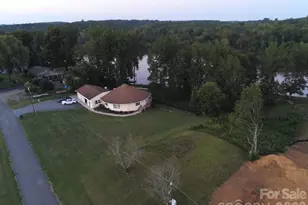 6034 Lookout Heights Dr, Claremont, NC 28610 - Photo 3