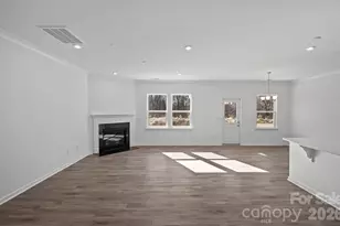 12021 Bradshaw Ct, Charlotte, NC 28278 - Photo 5