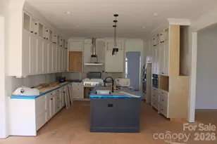 8110 Rolling Fields Rd, Charlotte, NC 28227 - Photo 7