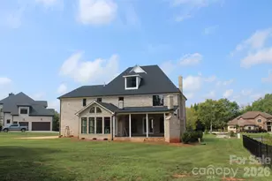 8110 Rolling Fields Rd, Charlotte, NC 28227 - Photo 3