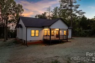 718 W 1st St, Newton, NC 28658 - Photo 45