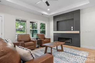 718 W 1st St, Newton, NC 28658 - Photo 13