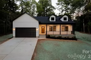 718 W 1st St, Newton, NC 28658 - Photo 1