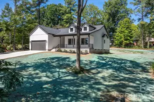 718 W 1st St, Newton, NC 28658 - Photo 31