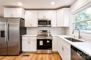 300 King St, Monroe, NC 28110 - Photo 7