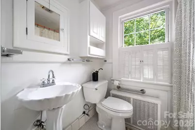 303 Country Club Road, Asheville, NC 28804 - Photo 21