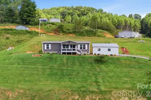 582 John Henry Rd, Burnsville, NC 28714 - Photo 3