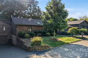 103 Briar Ridge Cir, Winston Salem, NC 27104 - Photo 1