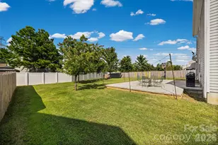3011 Rhododendron Pl, Lake Wylie, SC 29710 - Photo 27