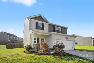 8411 Highgate Dr, Charlotte, NC 28215 - Photo 3