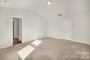 8411 Highgate Dr, Charlotte, NC 28215 - Photo 21
