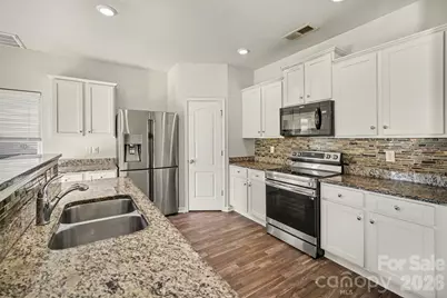 8411 Highgate Drive, Charlotte, NC 28215 - Photo 11