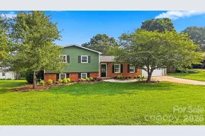 2219 36th Avenue NE, Hickory, NC 28601 - Photo 33